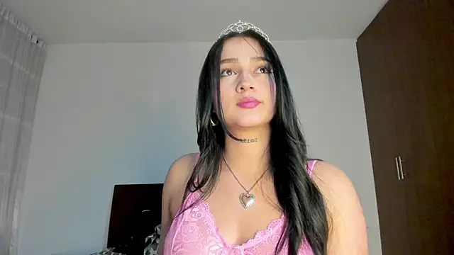 Hott Hanna online show from October 2025 05:02:02 AM