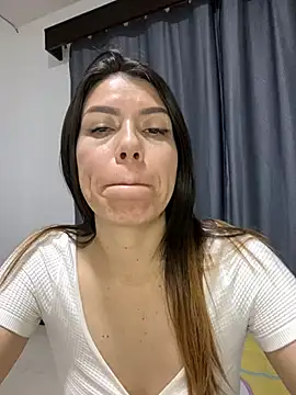 martina contreras online show from February 2025 11:35:01 PM