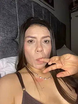 martina contreras online show from May 2026 04:06:02 AM