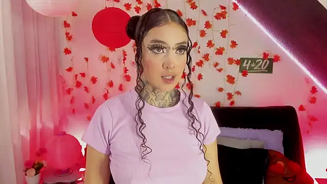 Cata green online show from February 2025 08:42:01 PM