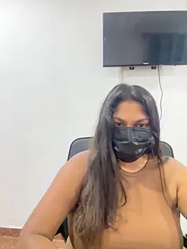 Snapshot of Black_Beauty997 chatting on October 2025 08:15:02 AM Black Beauty997 online show from October 2025 08:15:02 AM