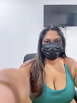 Snapshot of Black_Beauty997 chatting on October 2025 09:15:01 PM Black Beauty997 online show from October 2025 09:15:01 PM