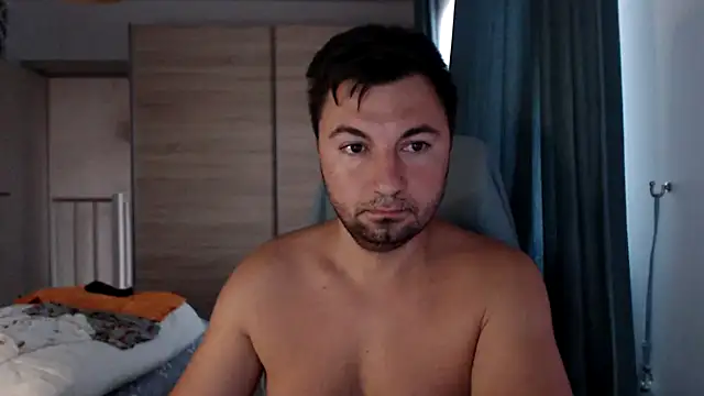 Snapshot of HankMalone chatting on July 2026 03:43:01 AM HankMalone online show from July 2026 03:43:01 AM