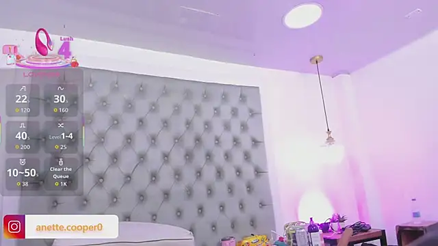 Snapshot of anette_cooper chatting on October 2025 03:53:02 AM anette cooper online show from October 2025 03:53:02 AM