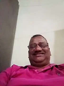 StarPacifist6 online show from December 2025 05:09:02 PM