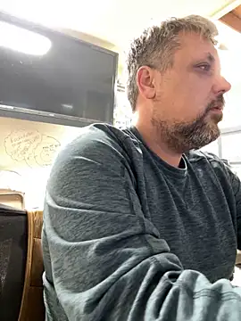 tank32s online show from January 2025 09:00:01 AM