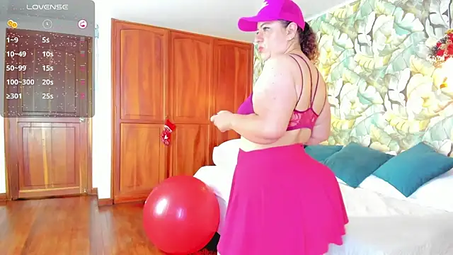 Snapshot of PamelaRizzoo chatting on December 2024 03:20:02 PM PamelaRizzoo online show from December 2024 03:20:02 PM