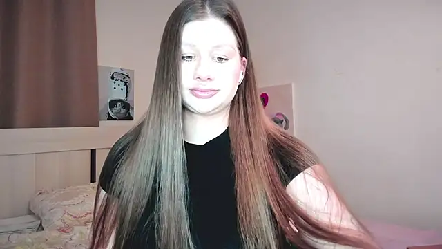 JuicyHelenX online show from February 2026 07:11:01 PM