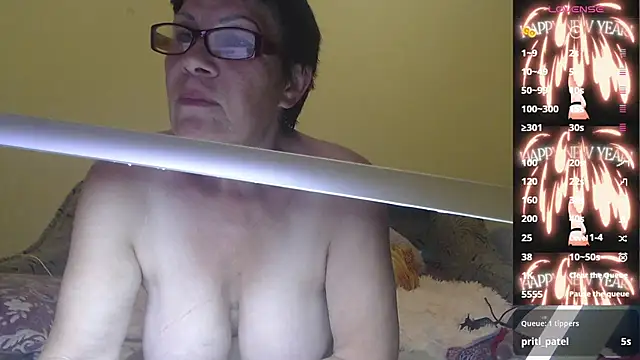 Snapshot of Sandra_Carina chatting on July 2026 11:33:01 PM Sandra Carina online show from July 2026 11:33:01 PM
