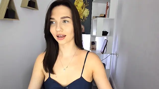 Snapshot of GracefulLook chatting on September 2025 11:45:02 AM GracefulLook online show from September 2025 11:45:02 AM