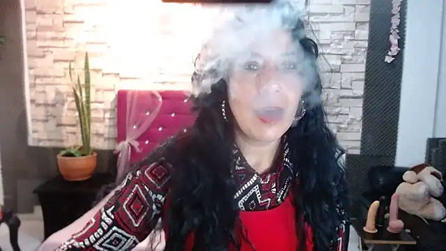 Snapshot of MarianaNight02 chatting on December 2024 09:41:02 PM MarianaNight02 online show from December 2024 09:41:02 PM