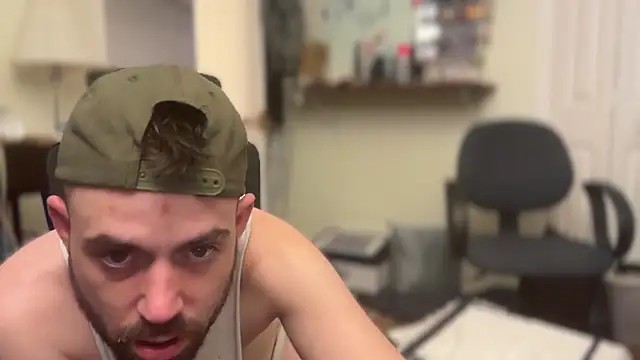 Snapshot of Fr4nk1eFFuxxx chatting on February 2025 12:08:02 AM Fr4nk1eFFuxxx online show from February 2025 12:08:02 AM