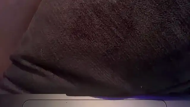 Snapshot of Fr4nk1eFFuxxx chatting on February 2025 04:09:02 AM Fr4nk1eFFuxxx online show from February 2025 04:09:02 AM