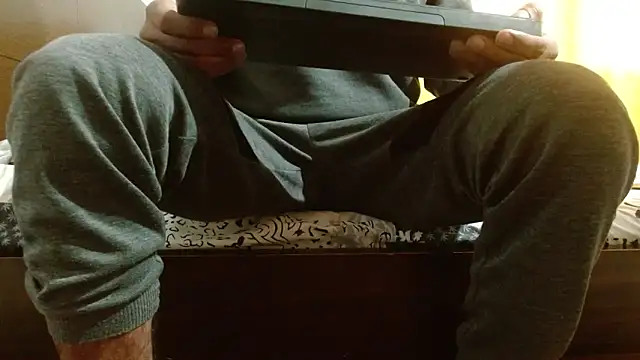 JohanyLatino online show from March 2026 11:36:01 AM