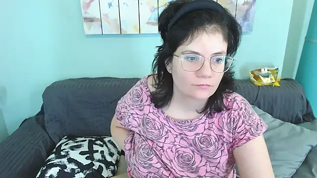 EverlyRays online show from January 2025 02:19:02 PM