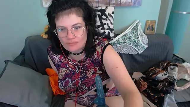 EverlyRays online show from September 2025 12:10:01 AM