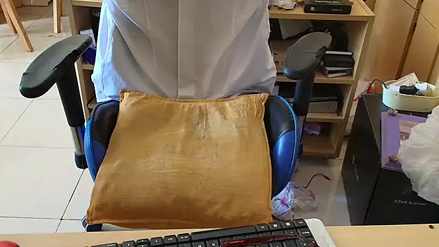 Snapshot of angelgarcia269 chatting on December 2025 11:59:02 AM angelgarcia269 online show from December 2025 11:59:02 AM