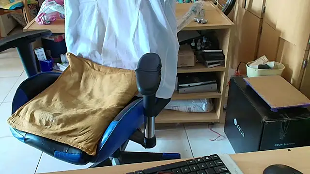 Snapshot of angelgarcia269 chatting on December 2025 01:51:01 PM angelgarcia269 online show from December 2025 01:51:01 PM