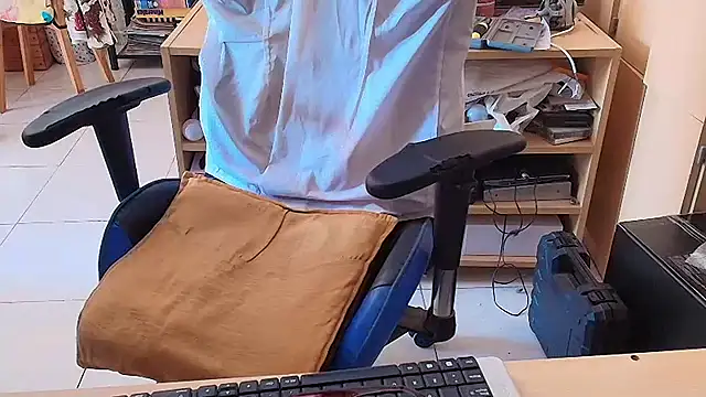 Snapshot of angelgarcia269 chatting on March 2026 12:44:01 PM angelgarcia269 online show from March 2026 12:44:01 PM