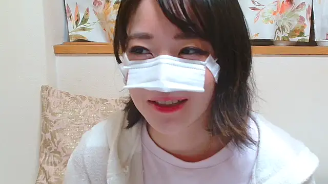 Snapshot of liliyRiSAcha-n chatting on December 2025 07:16:02 AM liliyRiSAcha-n online show from December 2025 07:16:02 AM