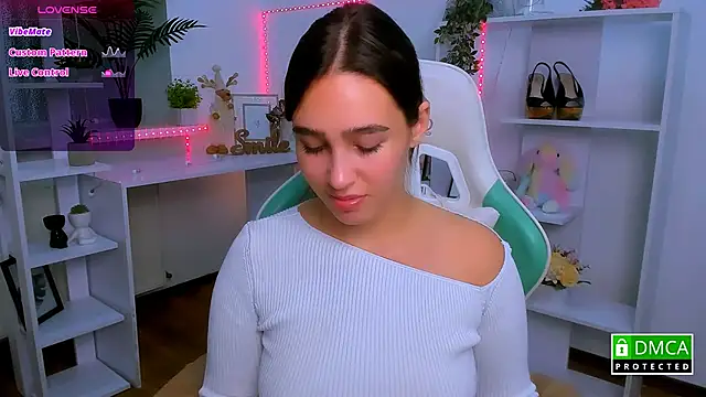  Eliizabeth  online show from November 2025 09:16:01 PM