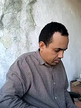 KingZilla2023 online show from April 2026 06:48:02 PM