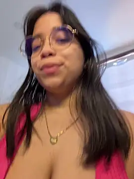 Snapshot of tati_reyess chatting on July 2026 11:51:02 AM tati reyess online show from July 2026 11:51:02 AM