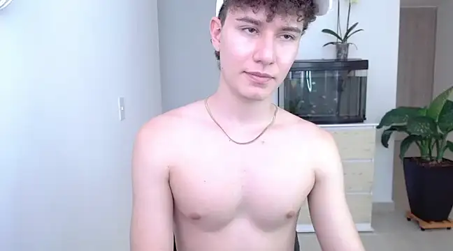 adrian morelly online show from December 2024 09:52:01 PM