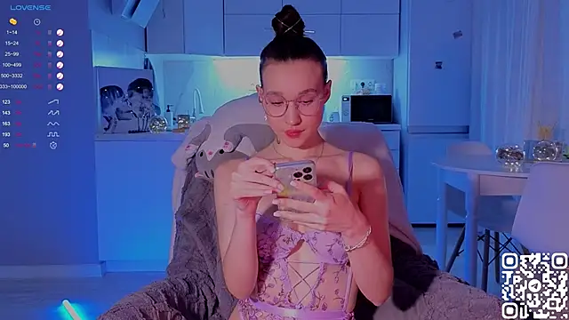 shey1i online show from December 2024 06:06:02 PM