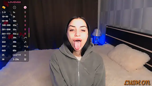 Snapshot of Kemi__Jordan chatting on January 2025 01:05:01 PM Kemi Jordan online show from January 2025 01:05:01 PM