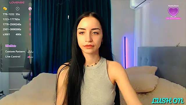 Snapshot of Kemi__Jordan chatting on February 2025 09:04:02 AM Kemi Jordan online show from February 2025 09:04:02 AM