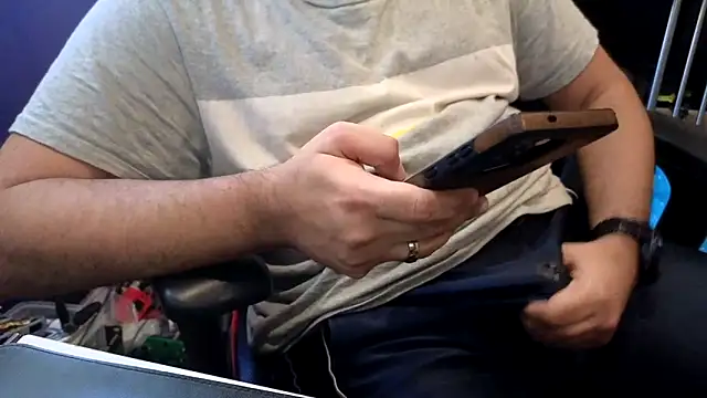 Sakhtlaundaz online show from April 2026 07:12:02 PM