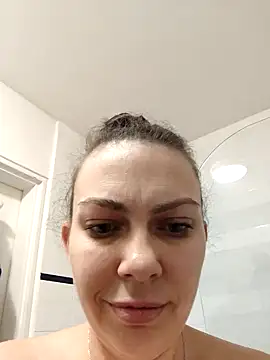 Snapshot of LEAsquirt91 chatting on January 2025 05:23:01 PM LEAsquirt91 online show from January 2025 05:23:01 PM