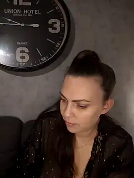 Snapshot of LEAsquirt91 chatting on January 2025 08:54:01 PM LEAsquirt91 online show from January 2025 08:54:01 PM