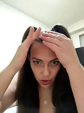 Snapshot of LEAsquirt91 chatting on February 2025 11:37:02 PM LEAsquirt91 online show from February 2025 11:37:02 PM