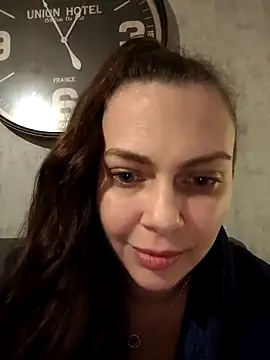 Snapshot of LEAsquirt91 chatting on March 2025 12:00:01 AM LEAsquirt91 online show from March 2025 12:00:01 AM