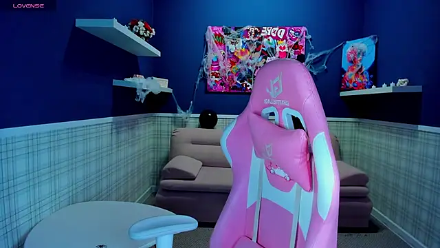 Snapshot of Lexi_Split chatting on October 2025 07:10:02 AM Lexi Split online show from October 2025 07:10:02 AM