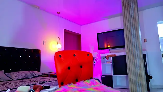 SQUIRT4UMEGAN online show from January 2026 12:32:02 PM