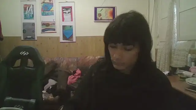 Snapshot of calliemaggotbone chatting on November 2025 04:50:01 PM calliemaggotbone online show from November 2025 04:50:01 PM