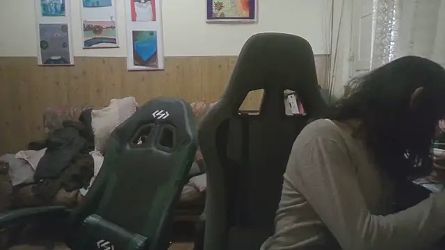 Snapshot of calliemaggotbone chatting on November 2025 10:59:02 AM calliemaggotbone online show from November 2025 10:59:02 AM