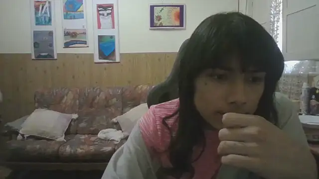 Snapshot of calliemaggotbone chatting on November 2025 01:00:01 PM calliemaggotbone online show from November 2025 01:00:01 PM