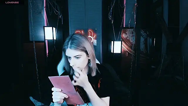 Noah ElmerX online show from February 2025 07:28:02 PM