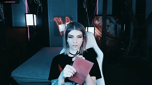 Noah ElmerX online show from February 2025 09:36:02 PM