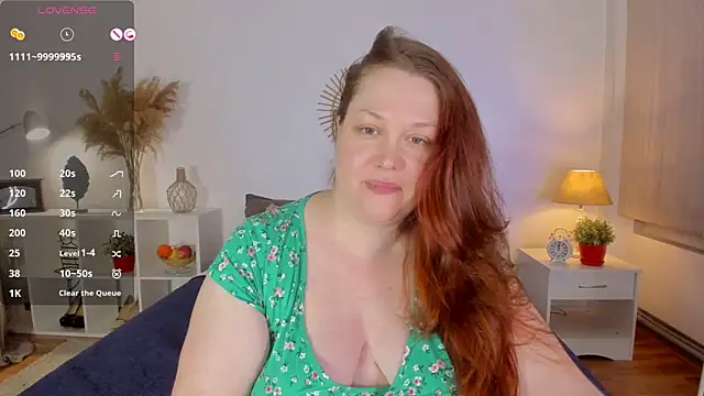 Snapshot of CutieGinger chatting on December 2024 08:29:01 PM CutieGinger online show from December 2024 08:29:01 PM