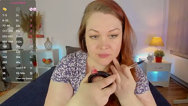 Snapshot of CutieGinger chatting on December 2024 09:44:01 PM CutieGinger online show from December 2024 09:44:01 PM