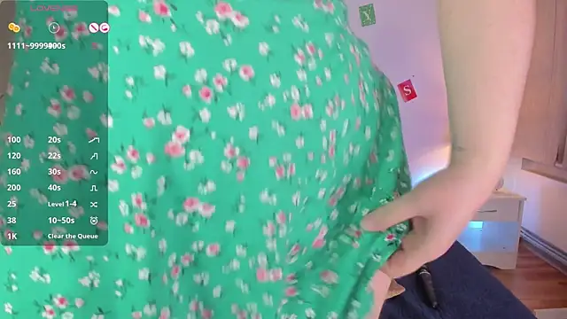 Snapshot of CutieGinger chatting on January 2025 08:14:02 PM CutieGinger online show from January 2025 08:14:02 PM