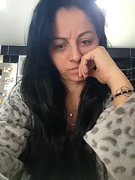 bruneta sexy23 online show from December 2024 01:44:01 PM