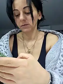 bruneta sexy23 online show from January 2025 06:09:02 AM