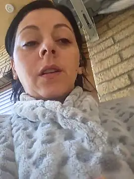 bruneta sexy23 online show from March 2025 04:10:01 PM