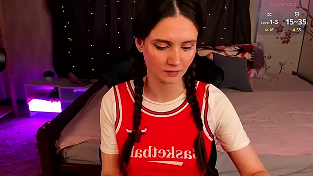 Michel Momsen online show from April 2026 12:11:02 PM